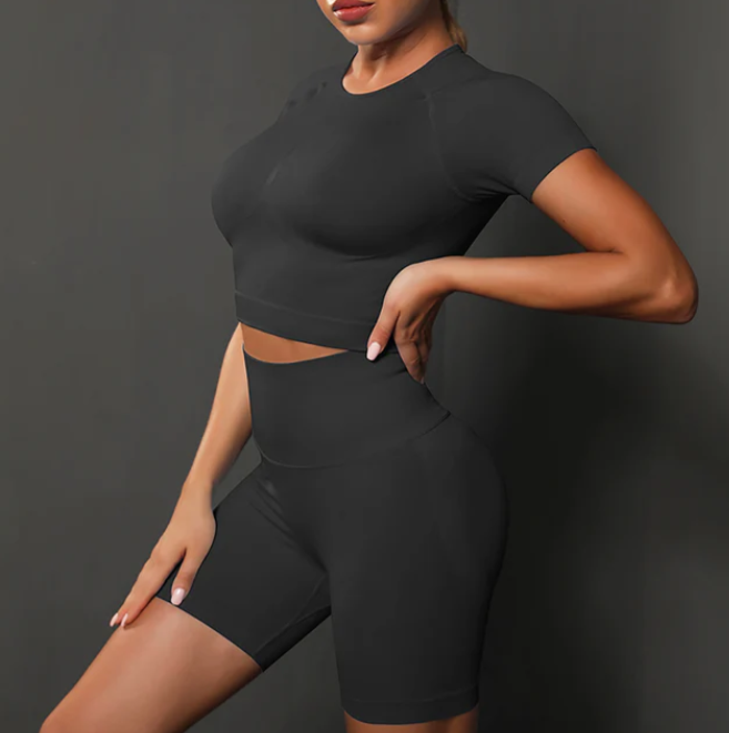 Buzz-worthy Crop Top - Black Onyx